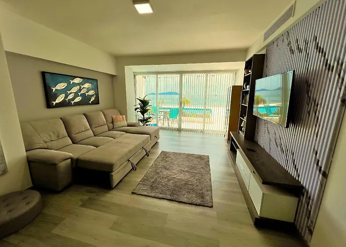 Apartment In The Causeway Amador