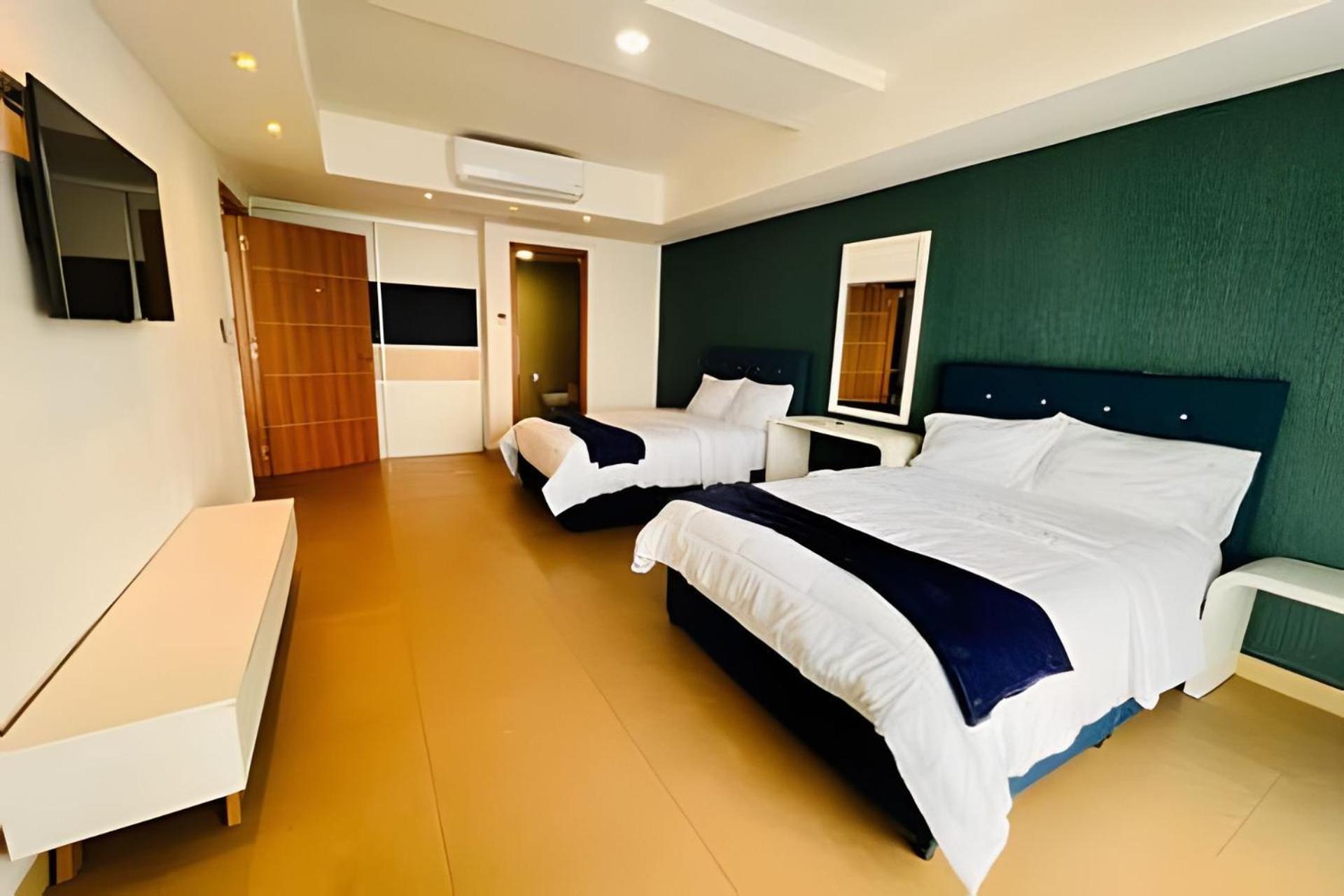 In The Causeway Amador Apartamento
